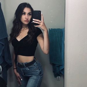 Meet your Posher, Hailey